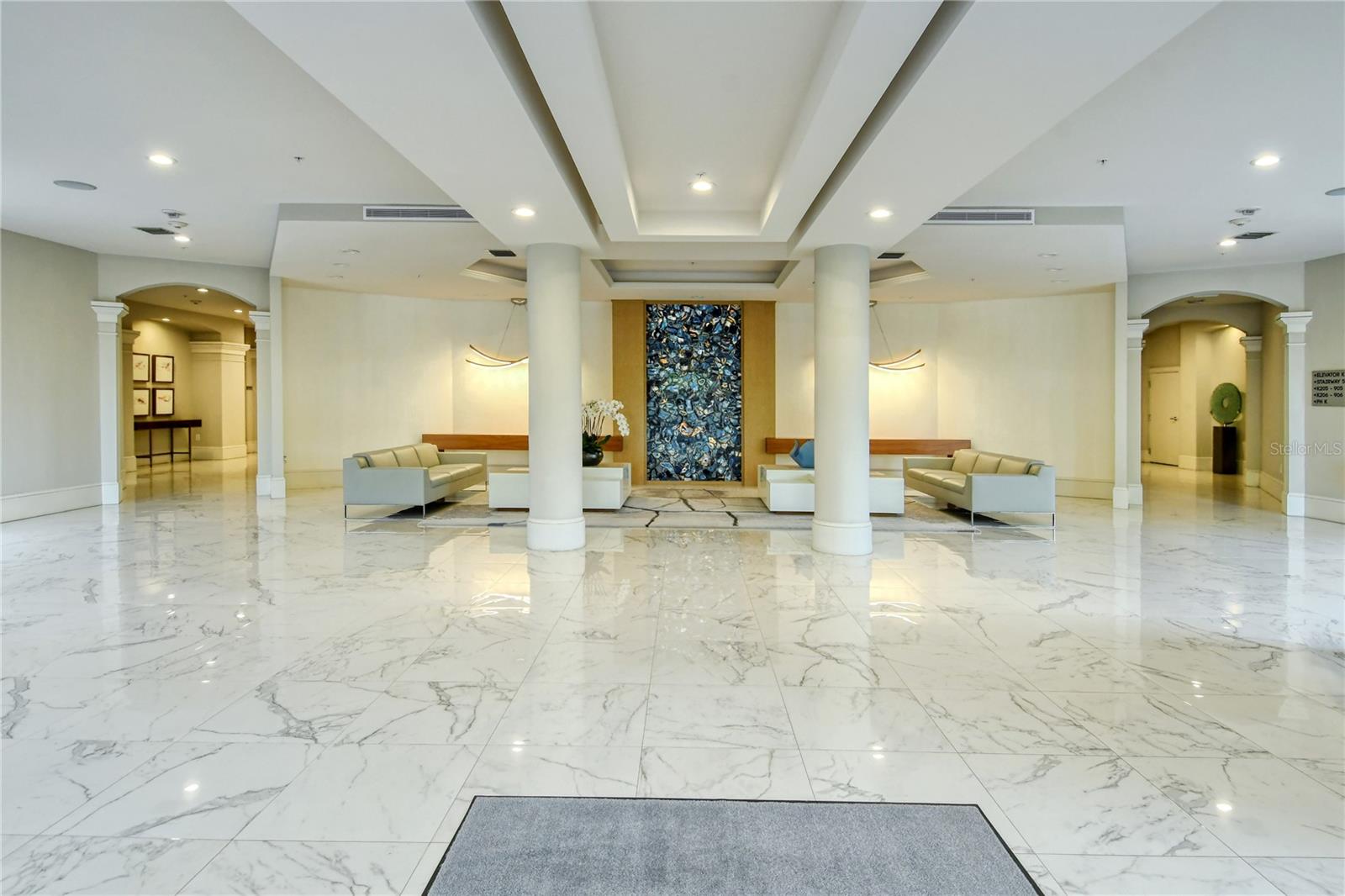 435 L AMBIANCE DR #K506