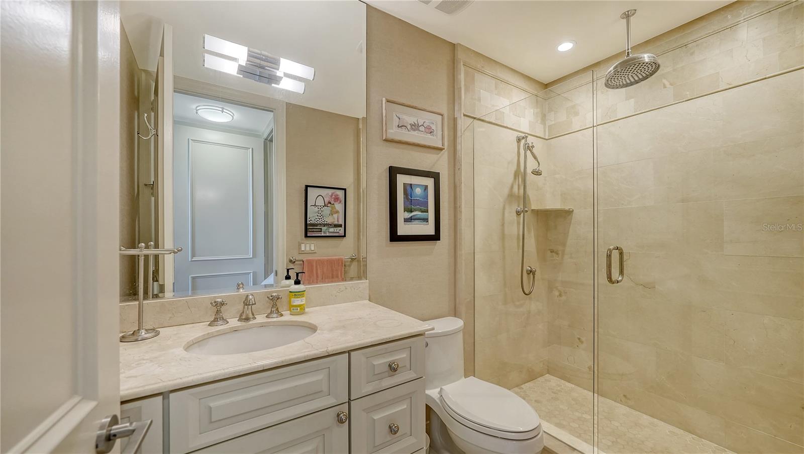 435 L AMBIANCE DR #K506