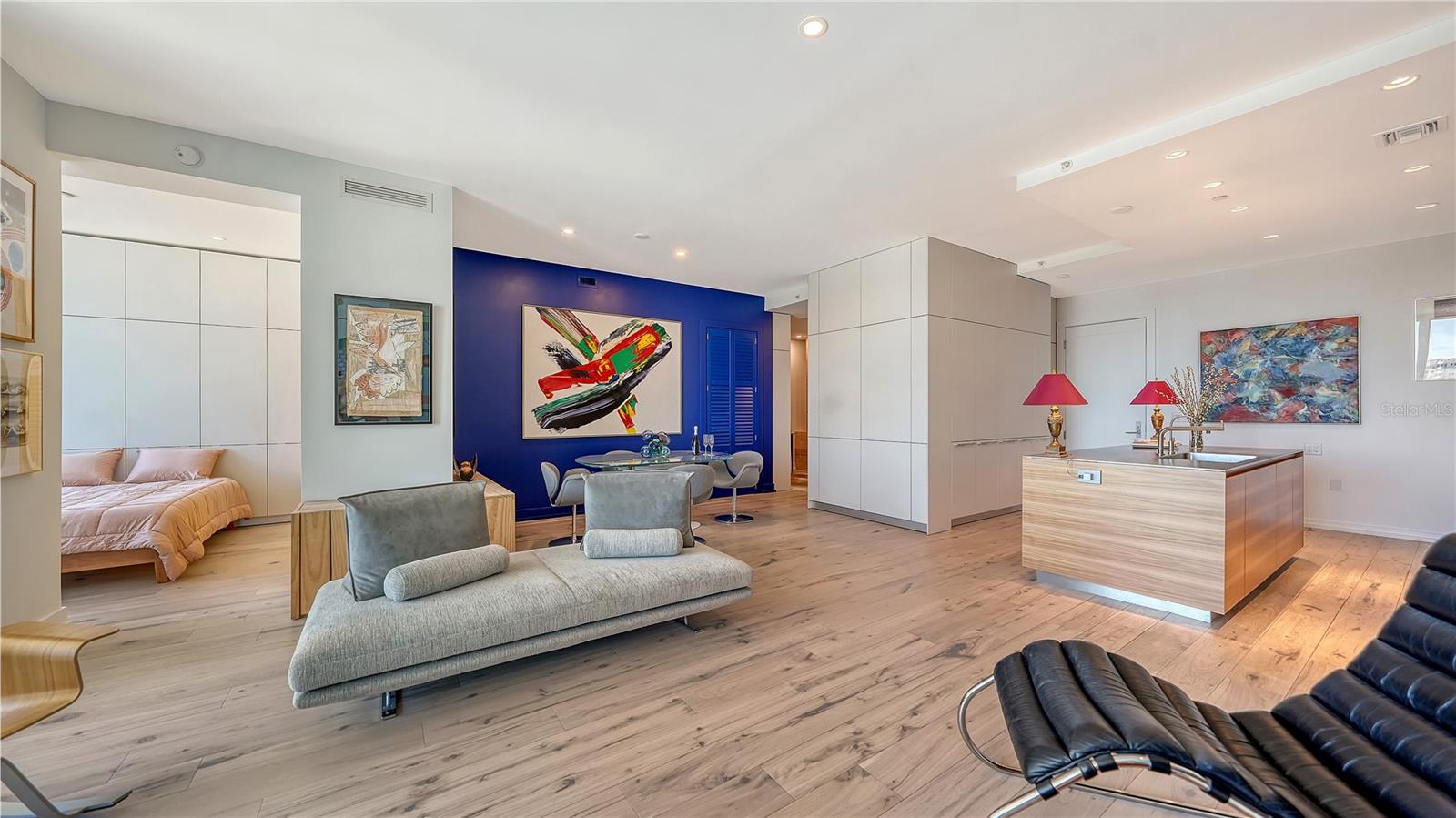 111 S PINEAPPLE AVE #1103