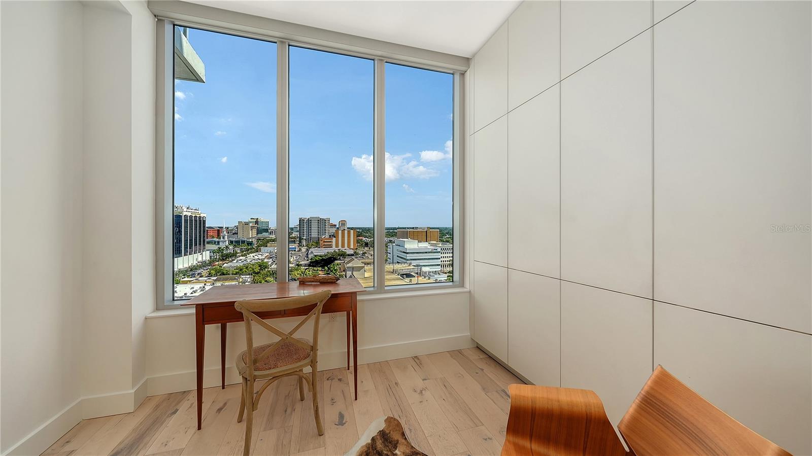 111 S PINEAPPLE AVE #1103