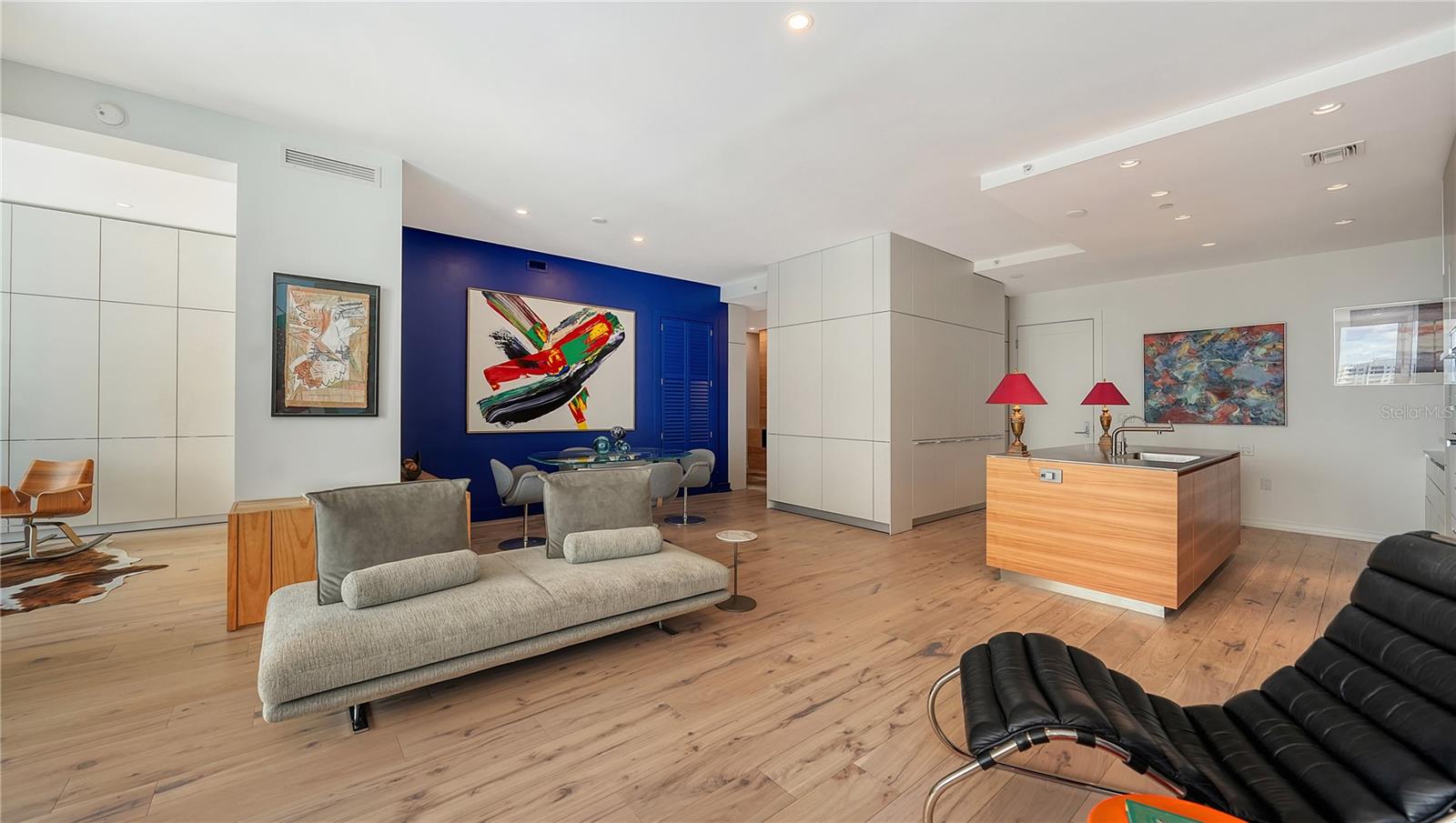 111 S PINEAPPLE AVE #1103