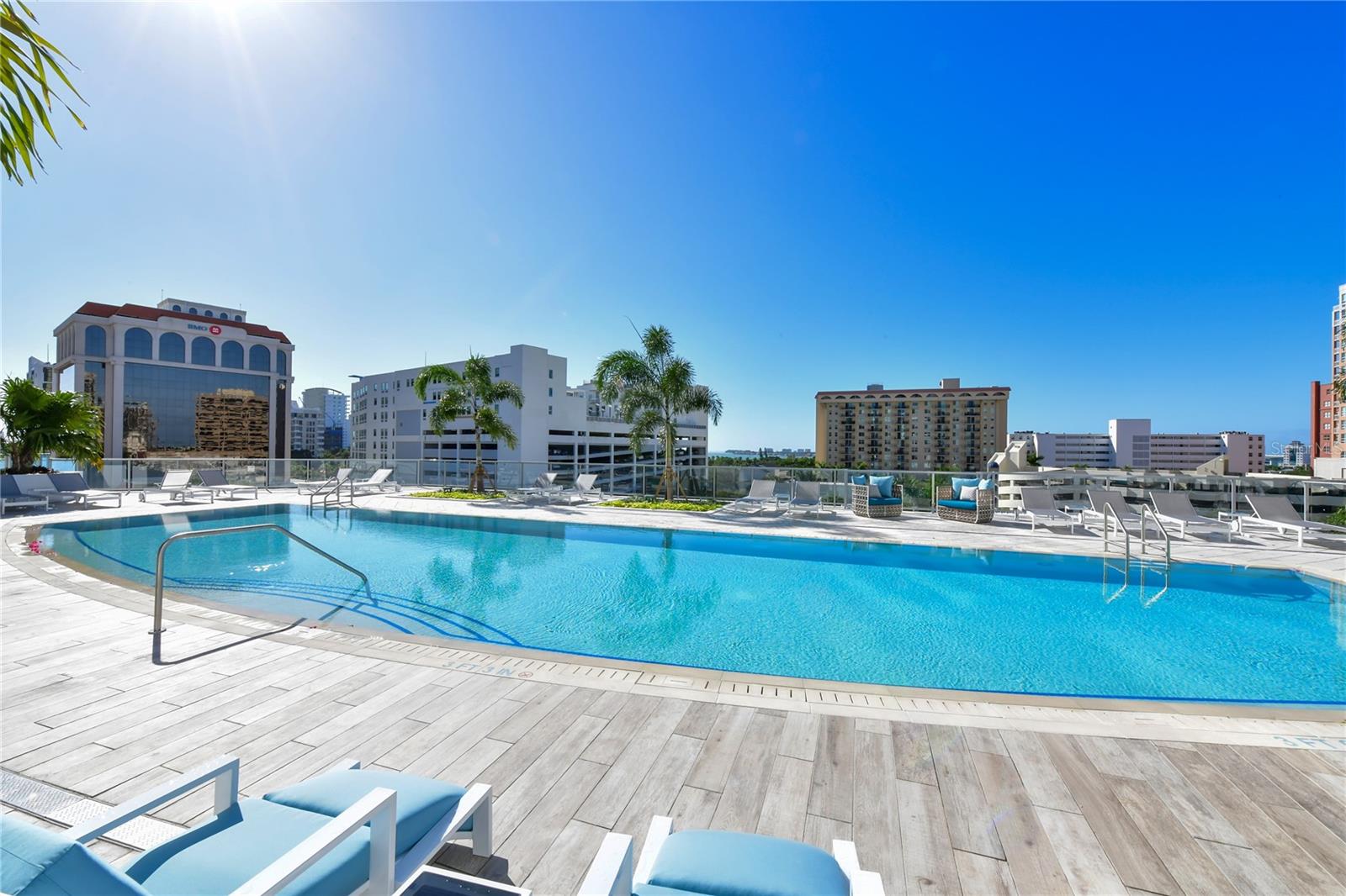 111 S PINEAPPLE AVE #1103