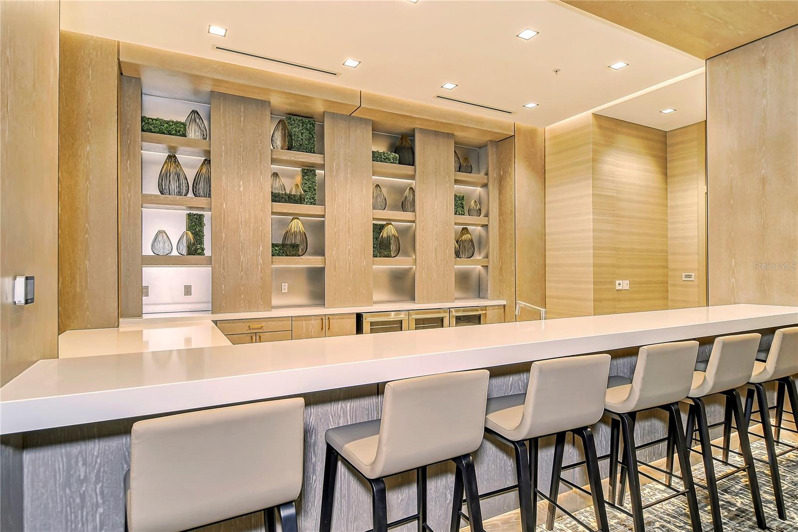 111 S PINEAPPLE AVE #1103