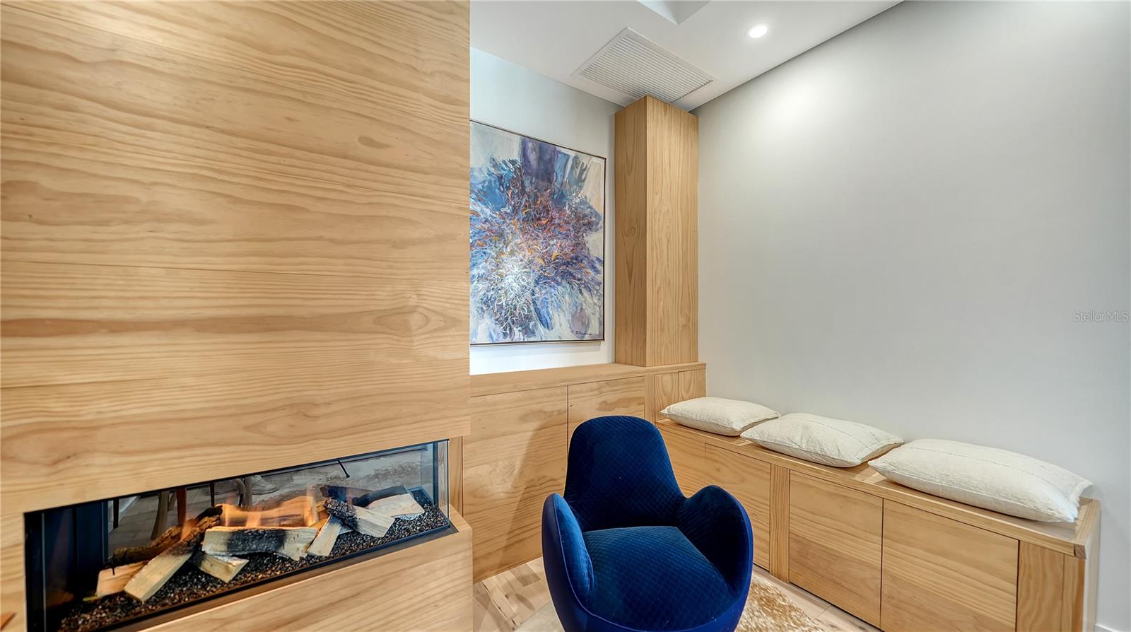 111 S PINEAPPLE AVE #1103