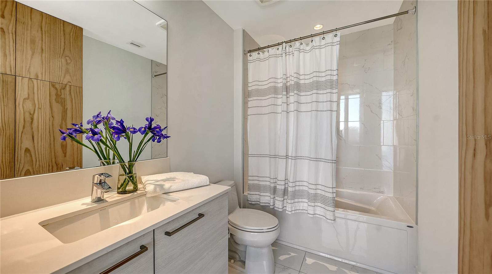 111 S PINEAPPLE AVE #1103