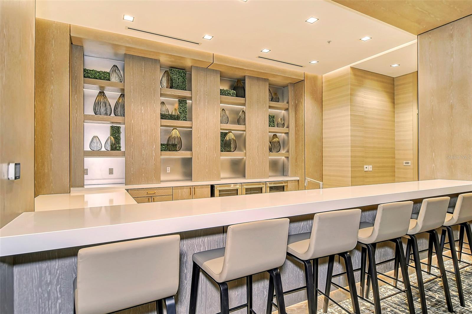 111 S PINEAPPLE AVE #1103