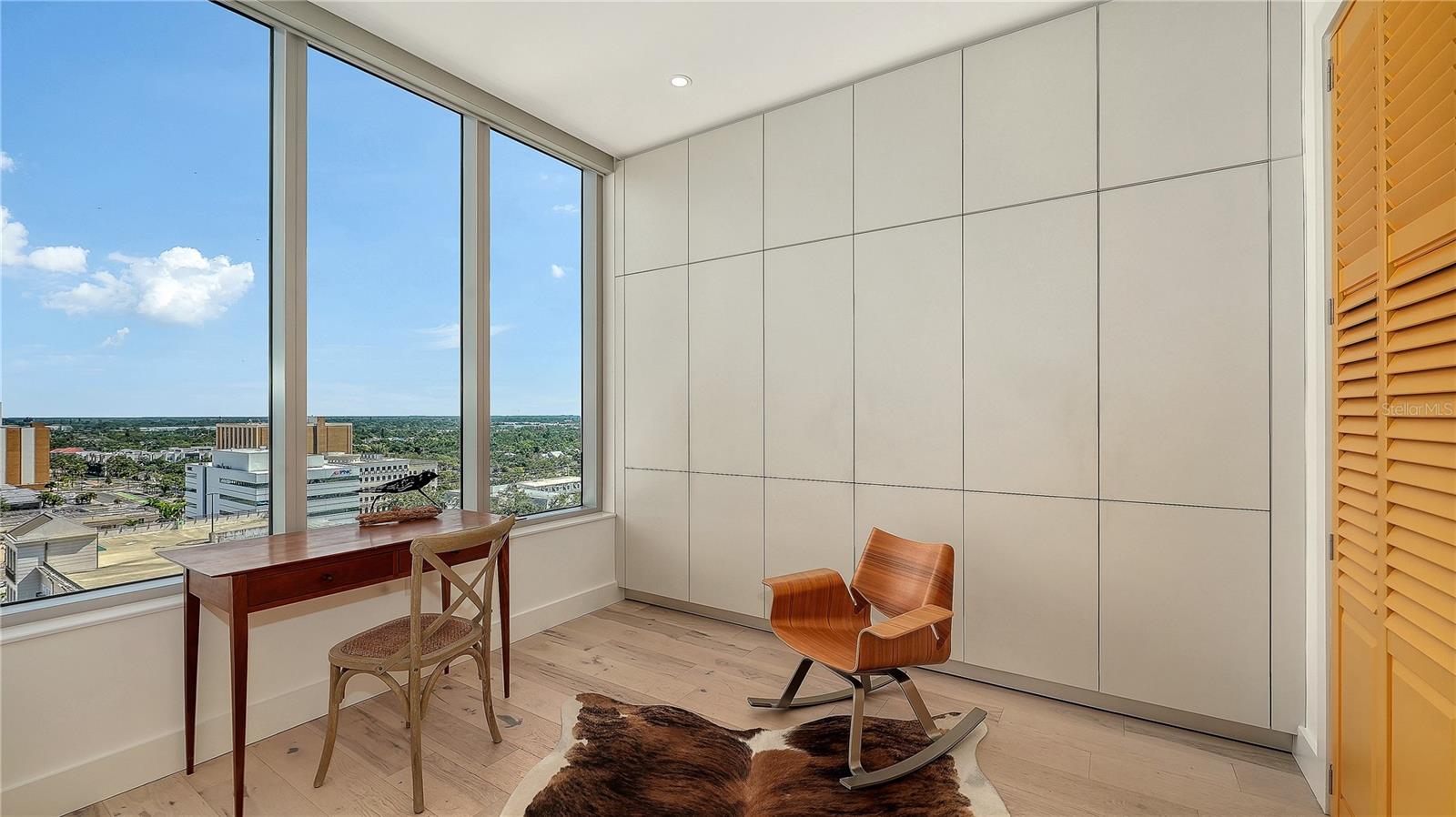 111 S PINEAPPLE AVE #1103