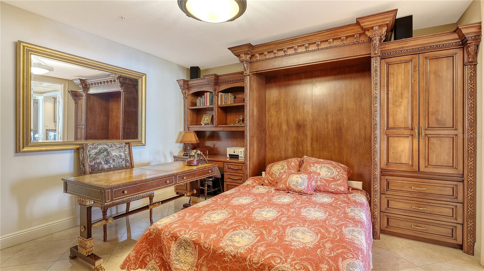 1300 BENJAMIN FRANKLIN DR #505