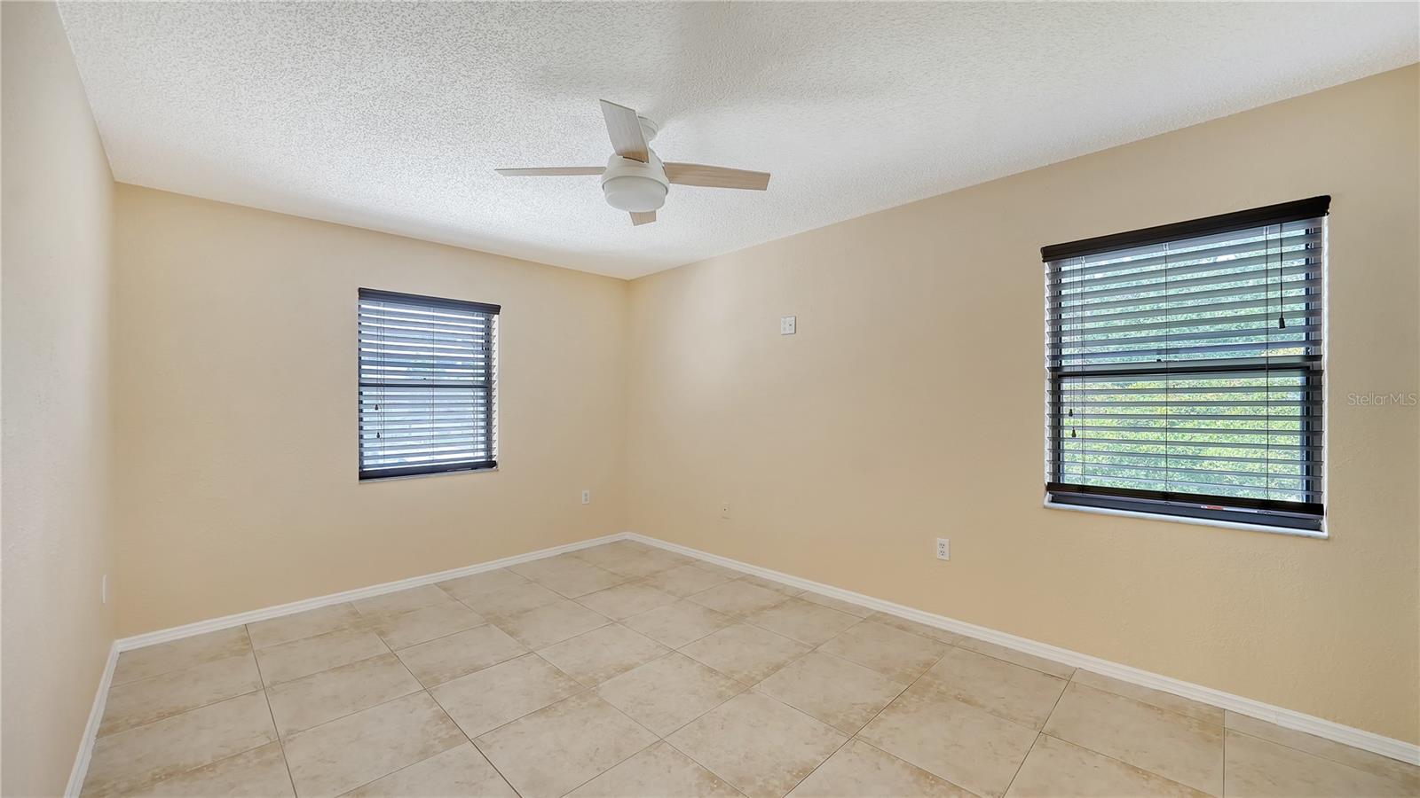 631 N ORANGE AVE #208