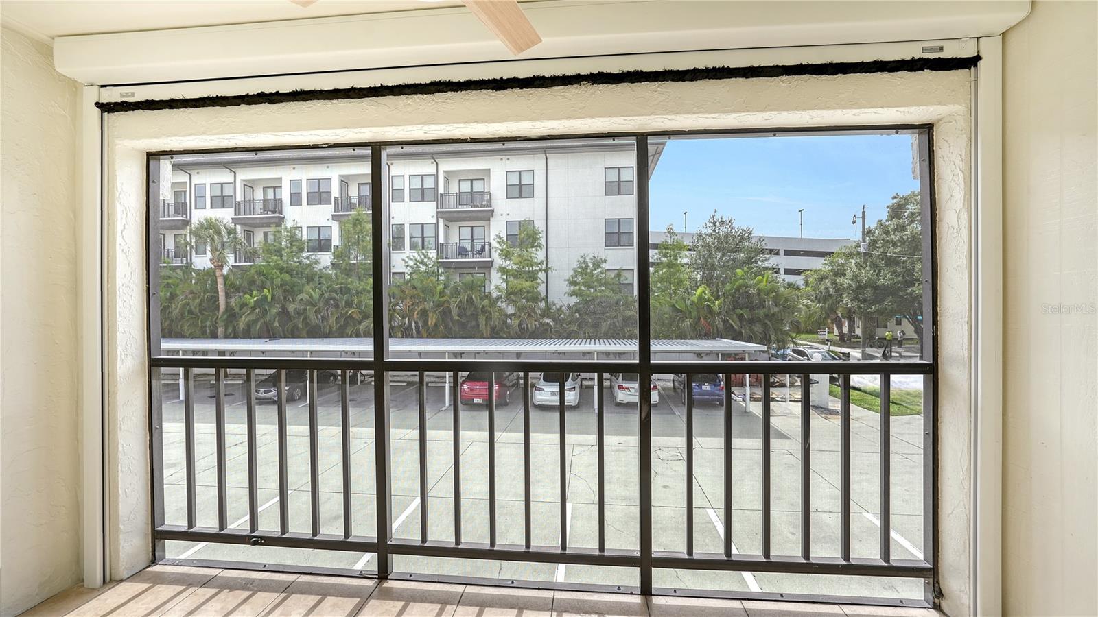 631 N ORANGE AVE #208