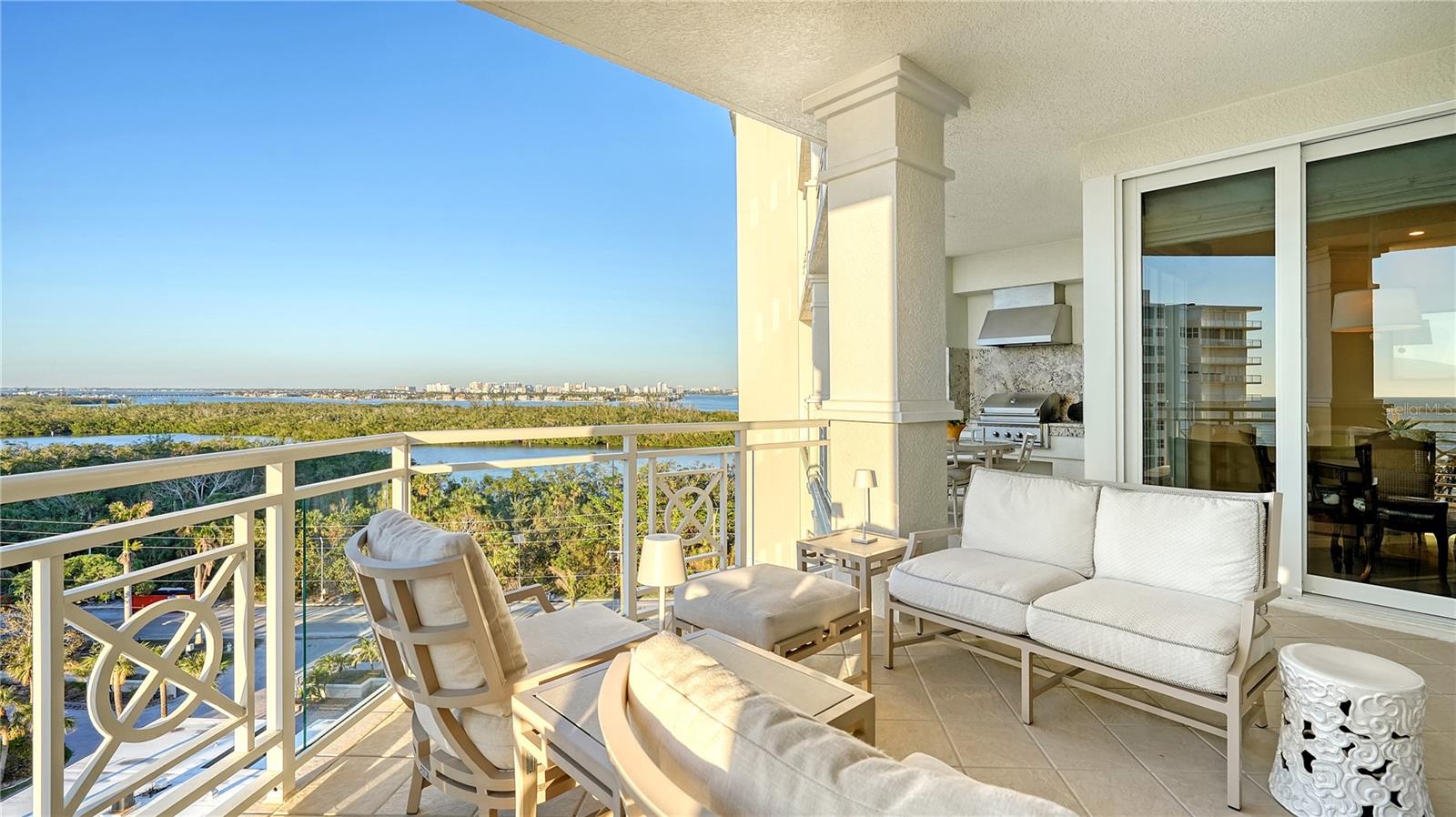 2050 BENJAMIN FRANKLIN DR #B704