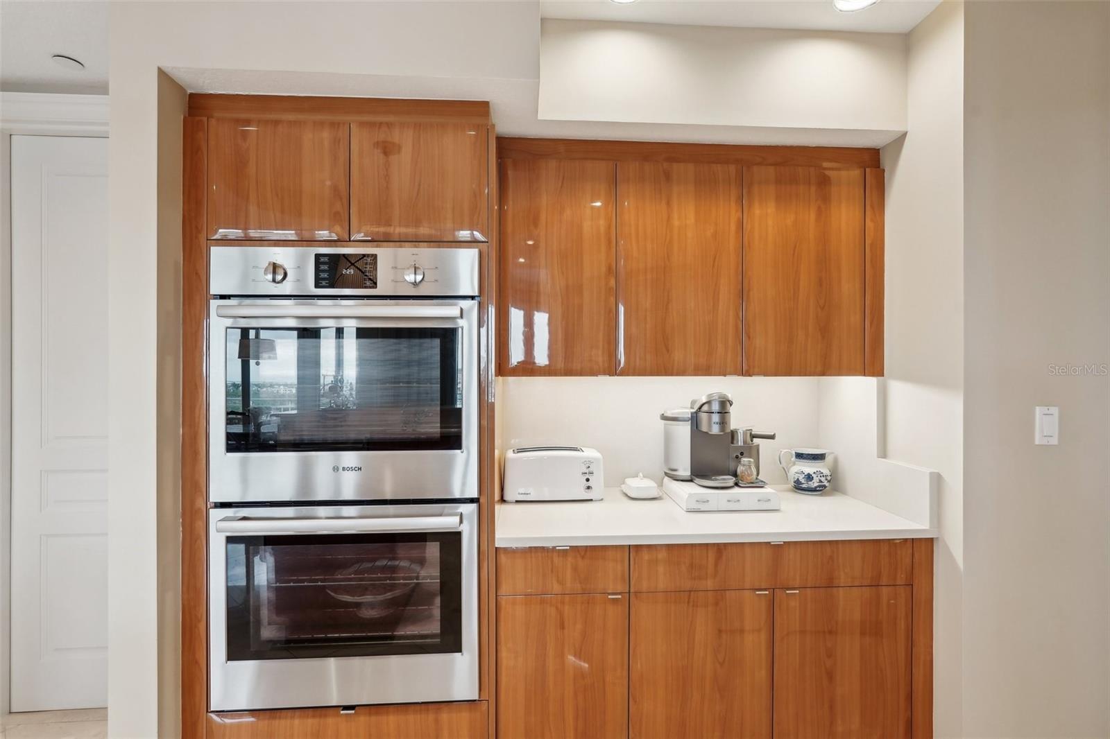 2050 BENJAMIN FRANKLIN DR #B704