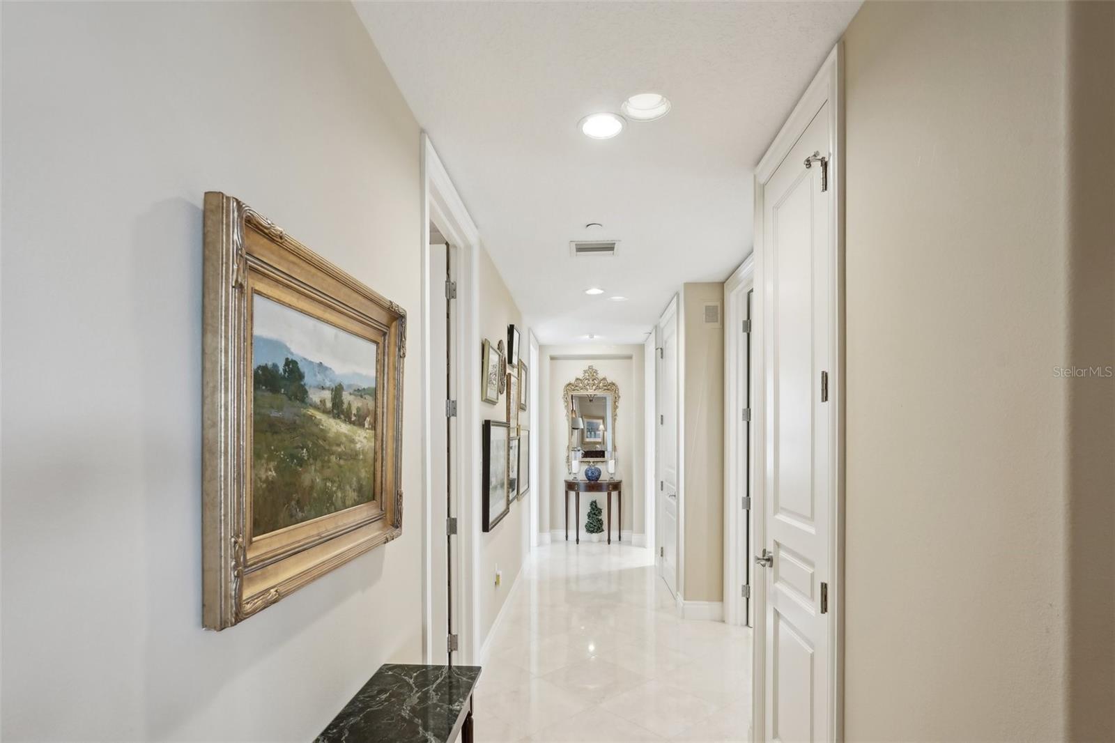 2050 BENJAMIN FRANKLIN DR #B704