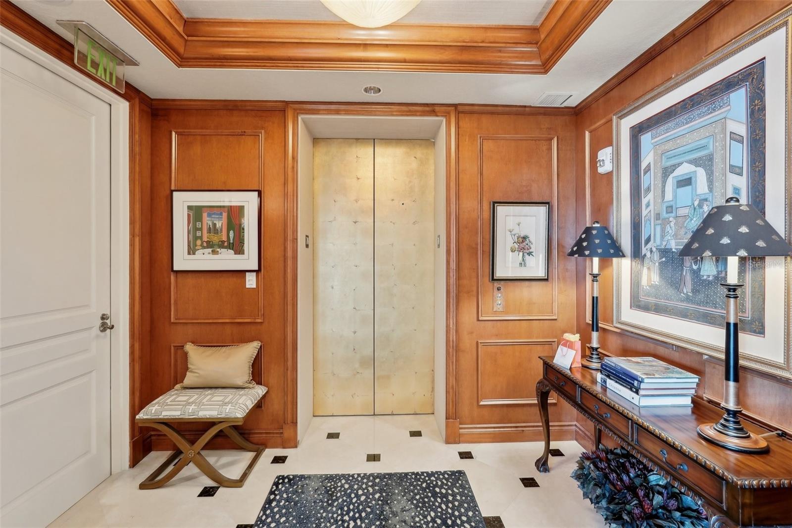 2050 BENJAMIN FRANKLIN DR #B704