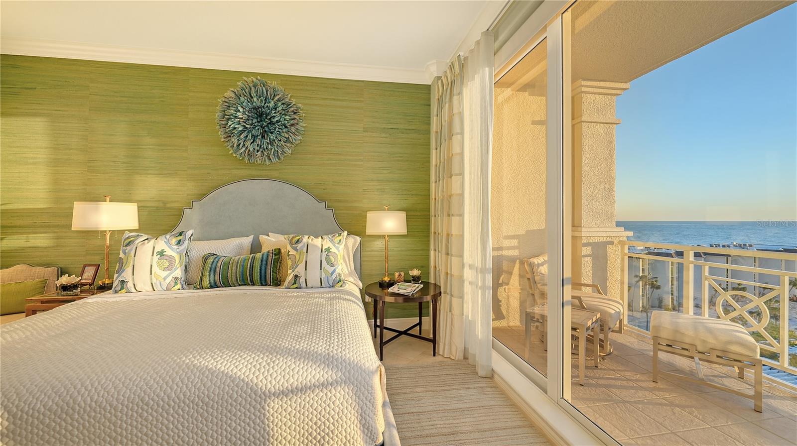 2050 BENJAMIN FRANKLIN DR #B704