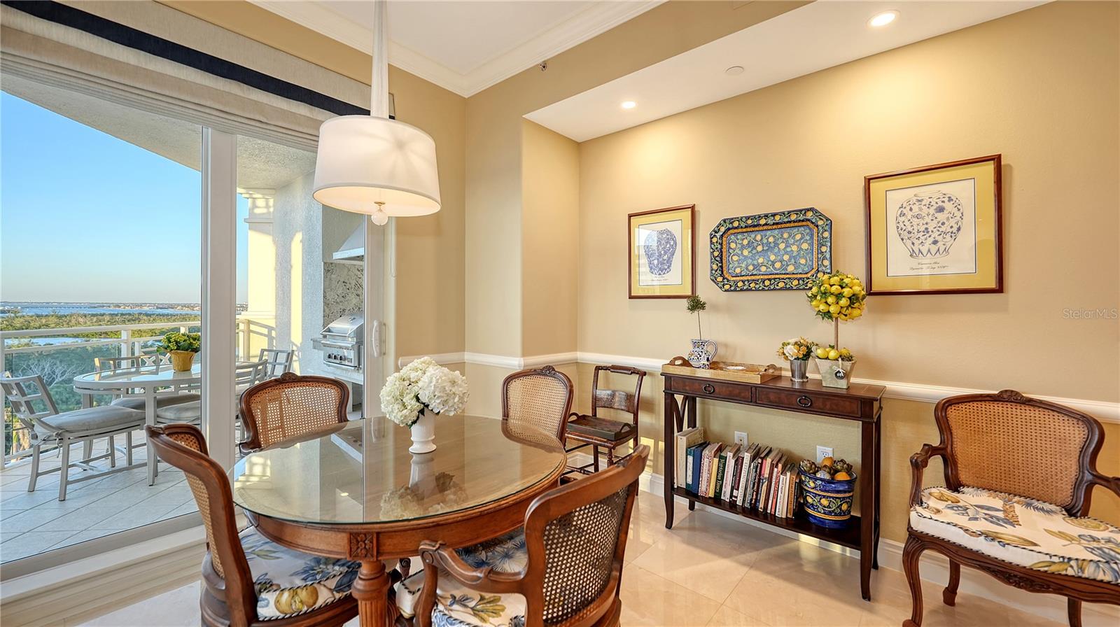 2050 BENJAMIN FRANKLIN DR #B704