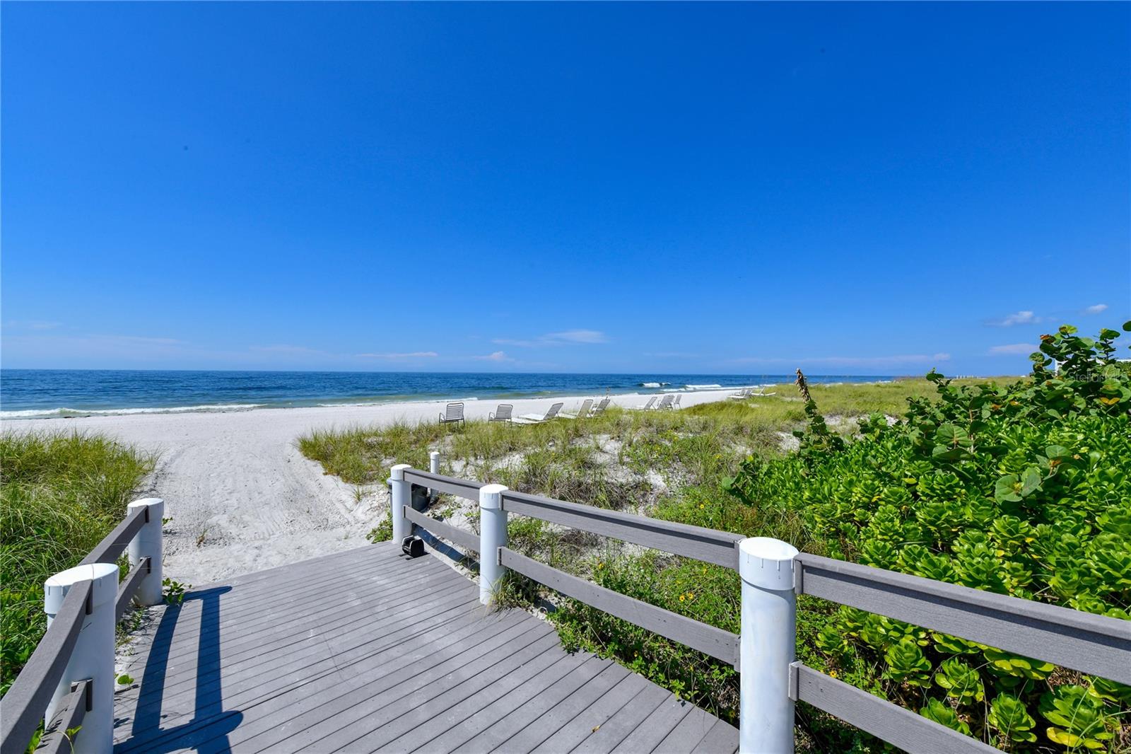 1125 GULF OF MEXICO DR #101