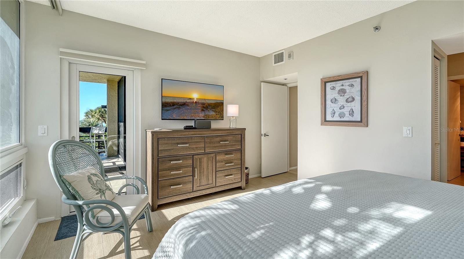 1125 GULF OF MEXICO DR #101