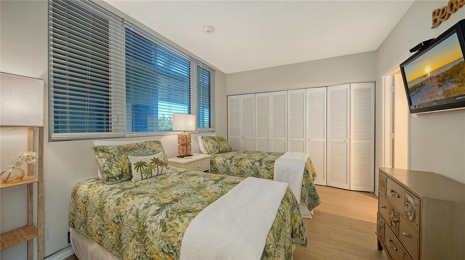 1125 GULF OF MEXICO DR #101