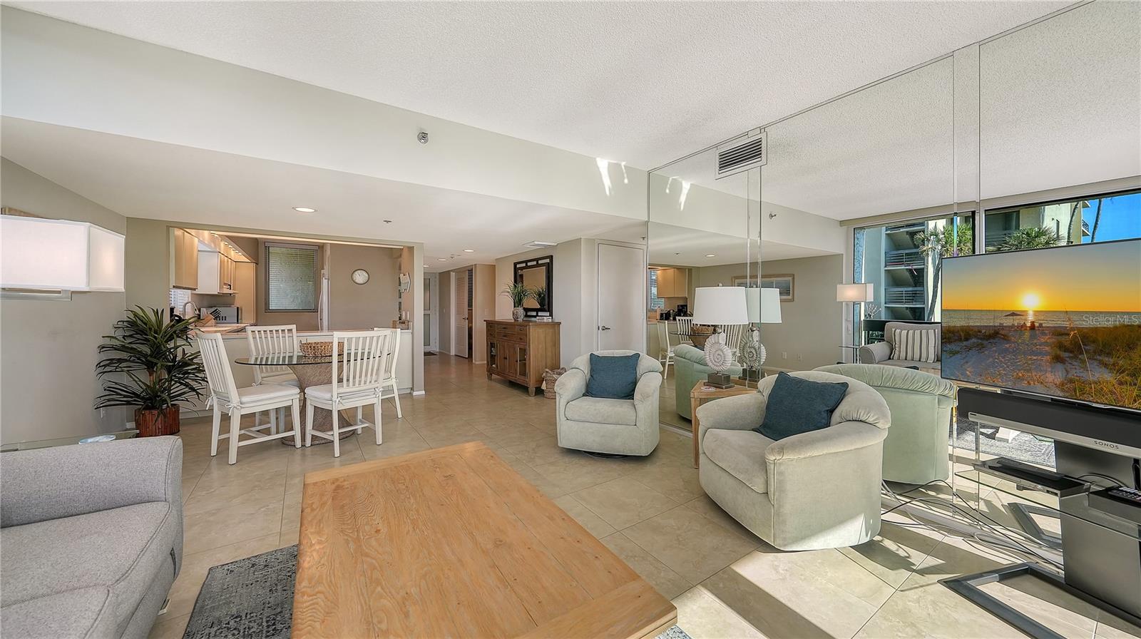 1125 GULF OF MEXICO DR #101