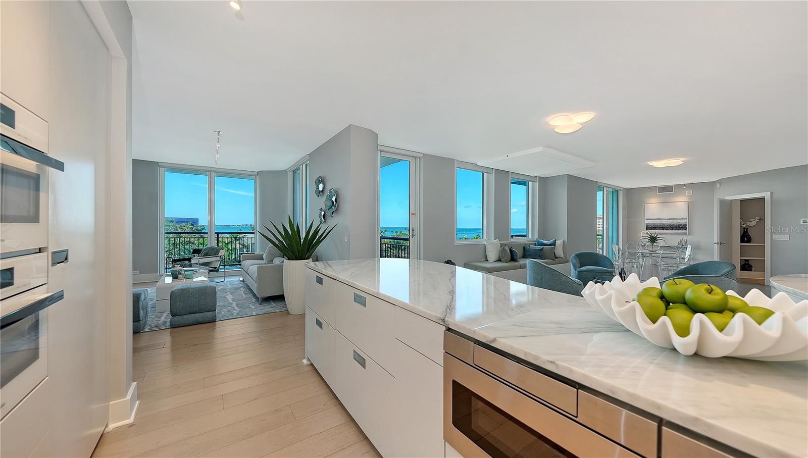 800 N TAMIAMI TRL #505/507