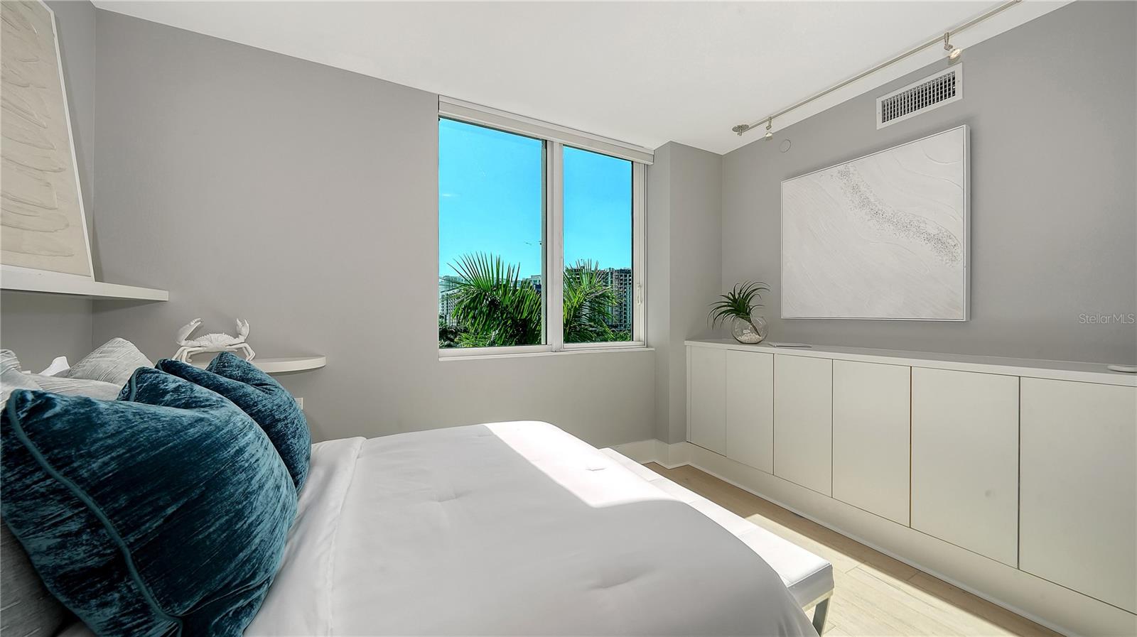 800 N TAMIAMI TRL #505/507