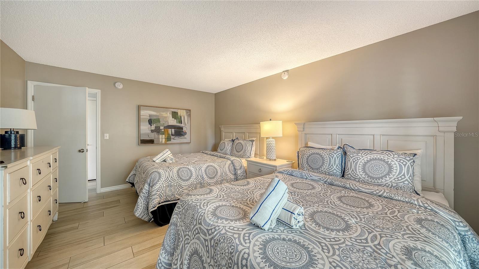 4235 GULF OF MEXICO DR #T101