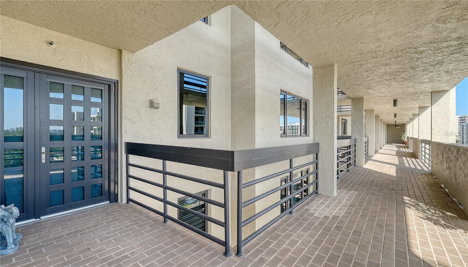 1055 GULF OF MEXICO DR #402