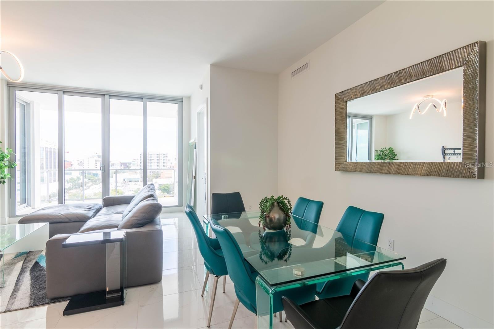 111 PINEAPPLE AVE S #1002