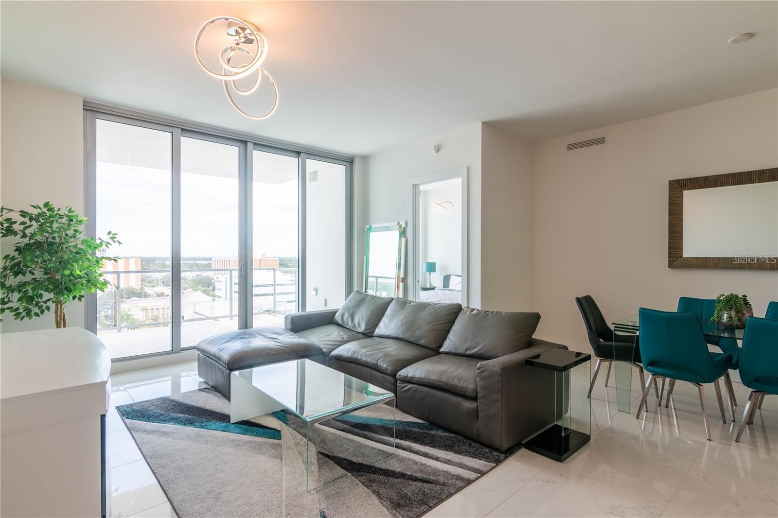 111 PINEAPPLE AVE S #1002