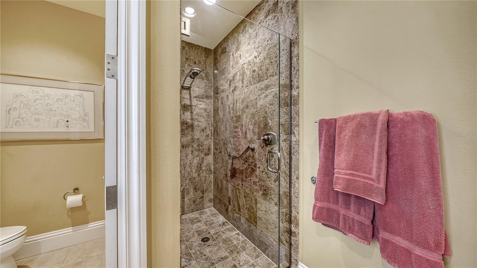 464 GOLDEN GATE PT #304