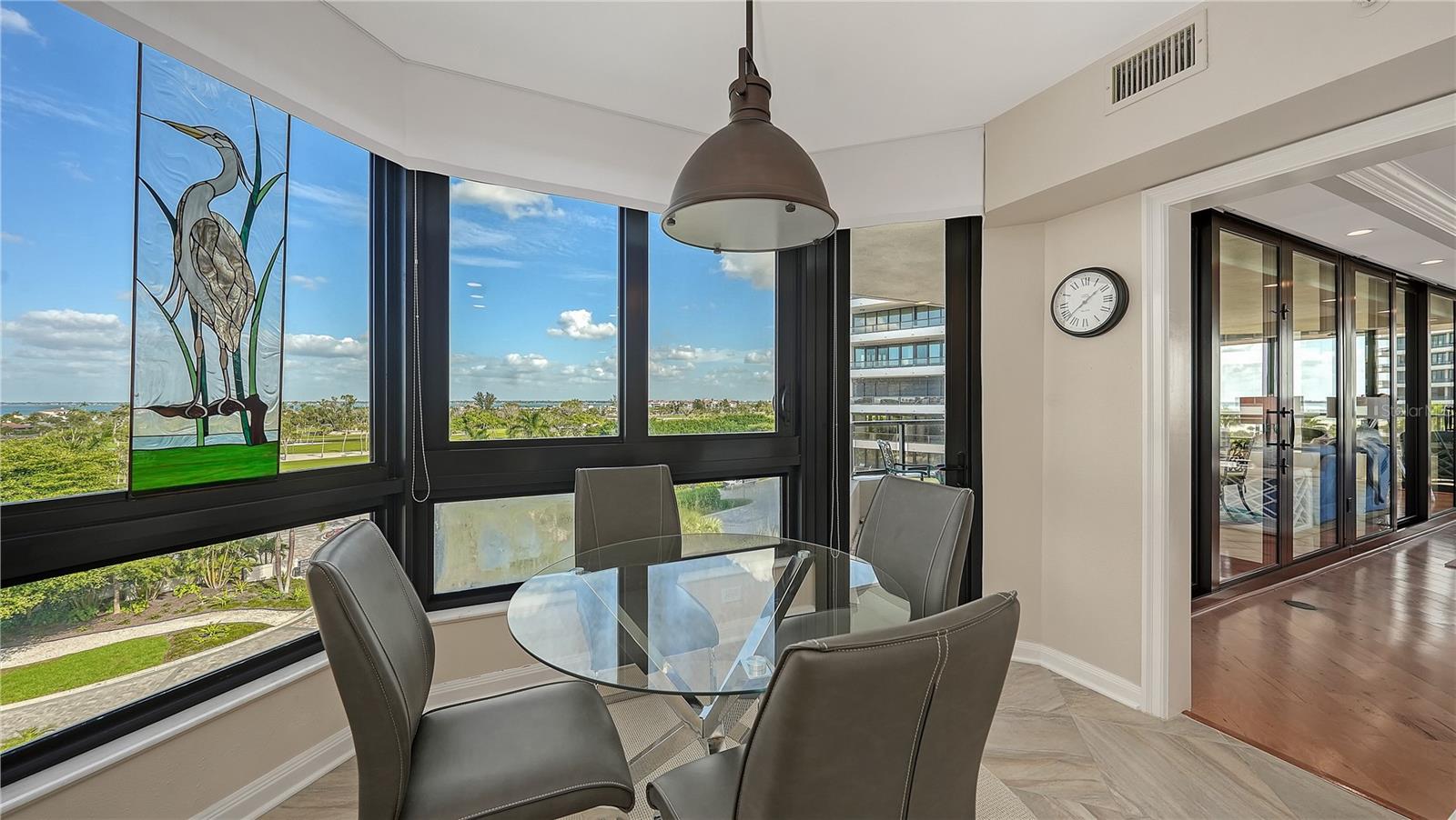 565 SANCTUARY DR #B506