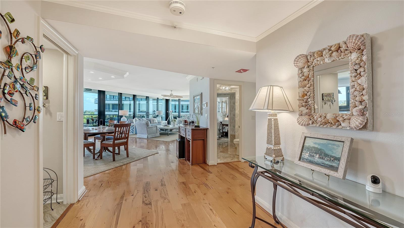 565 SANCTUARY DR #B506