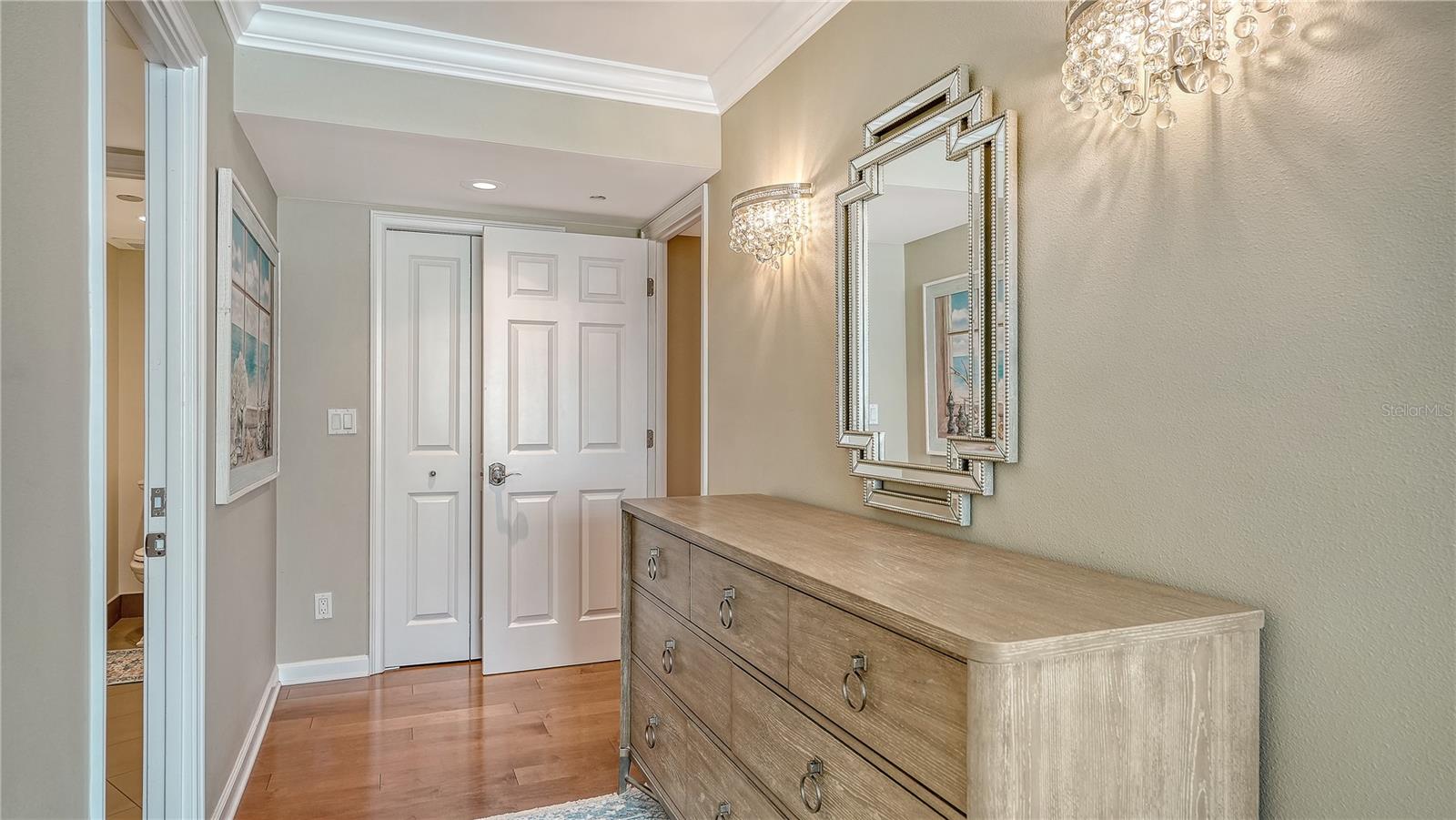 775 LONGBOAT CLUB RD #204