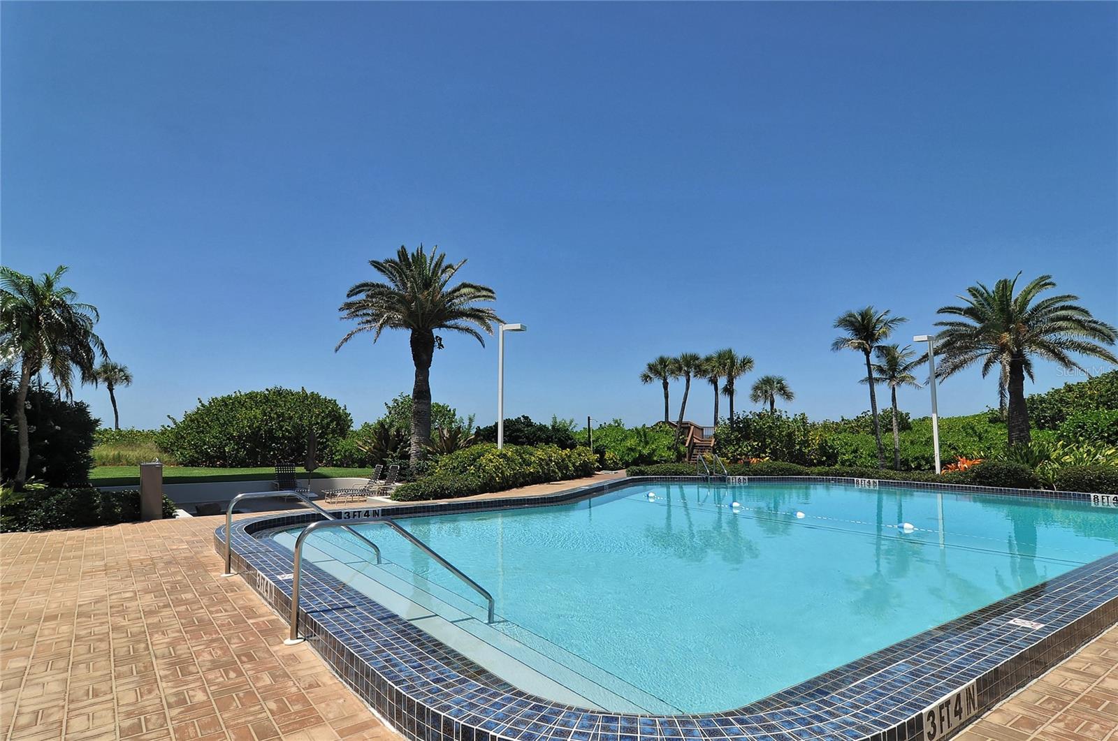 775 LONGBOAT CLUB RD #204