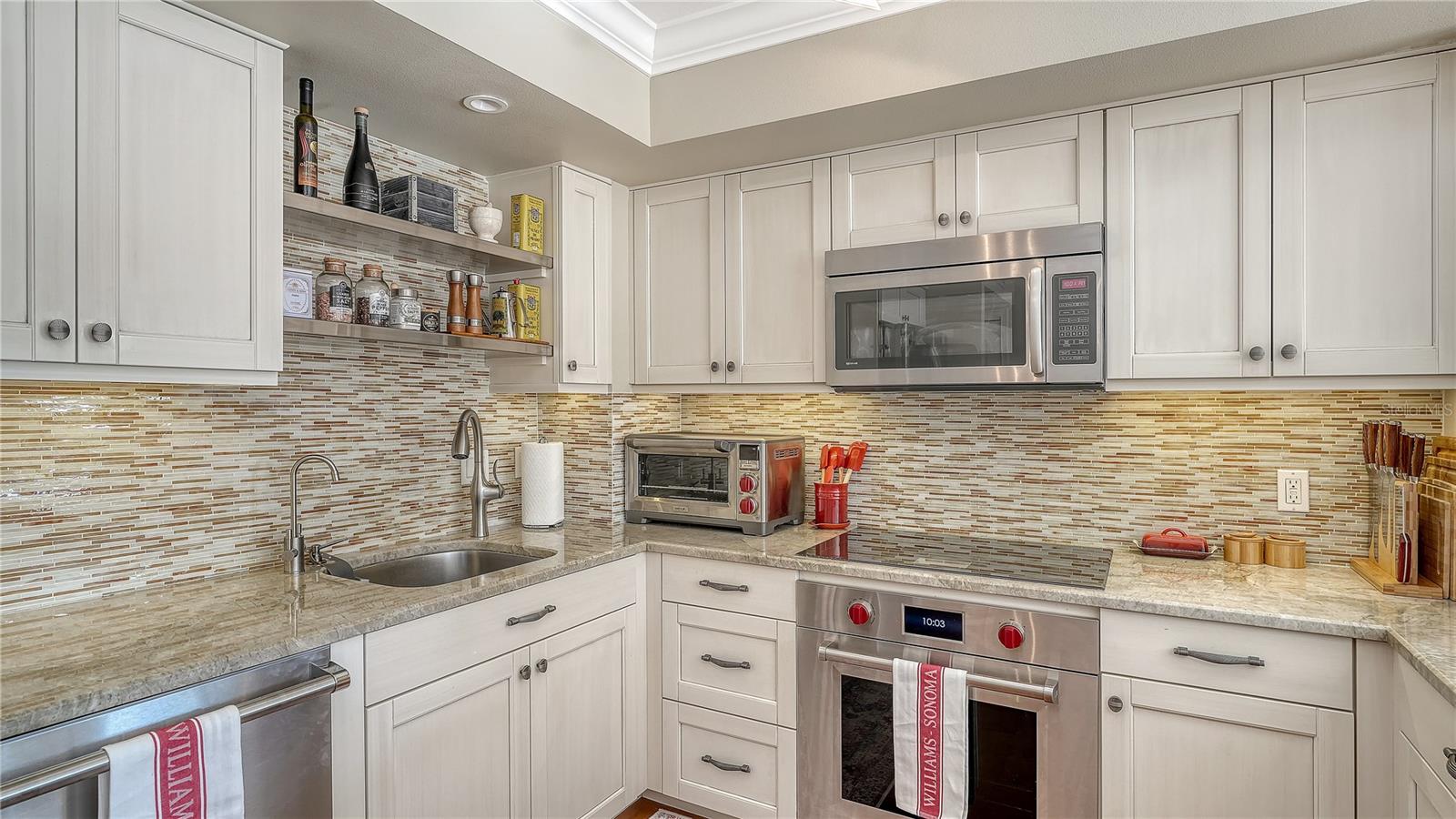 775 LONGBOAT CLUB RD #204