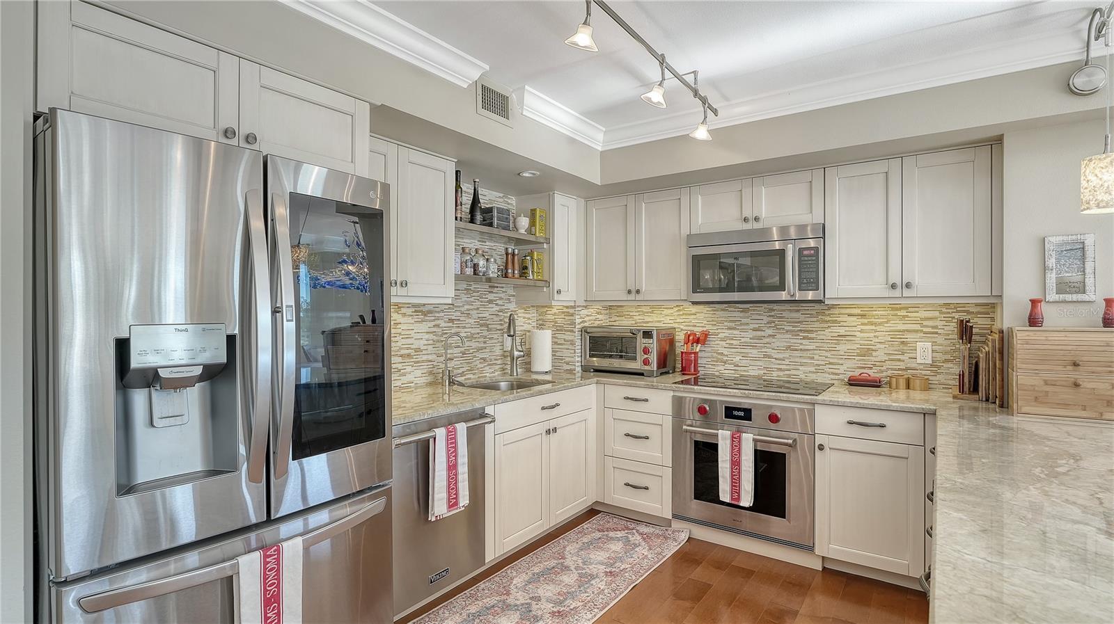 775 LONGBOAT CLUB RD #204