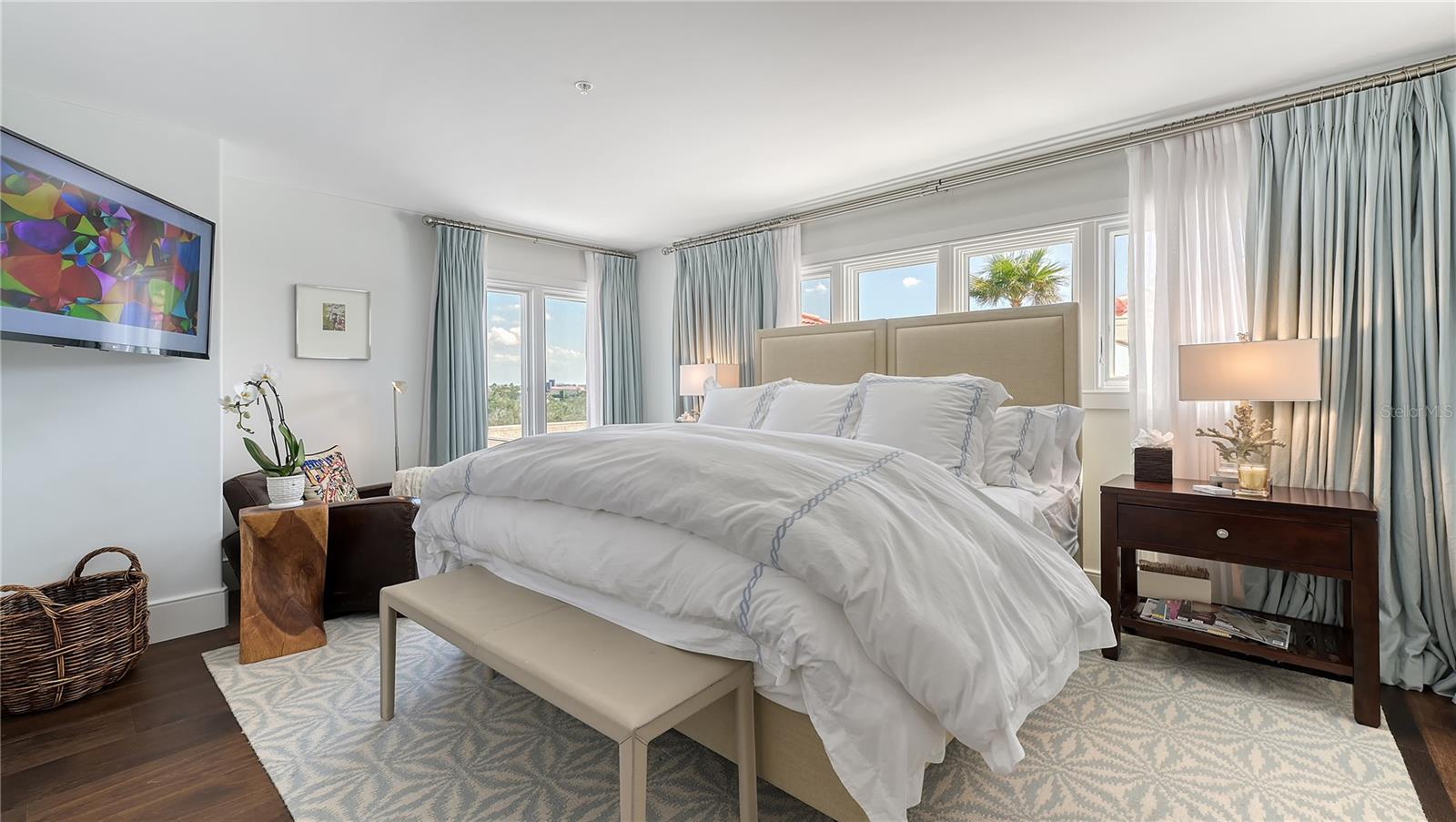 340 GULF OF MEXICO DR #136