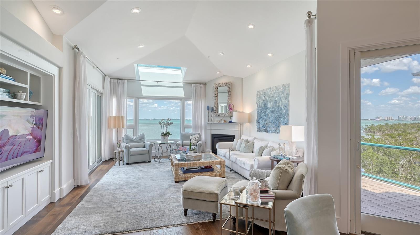 340 GULF OF MEXICO DR #136