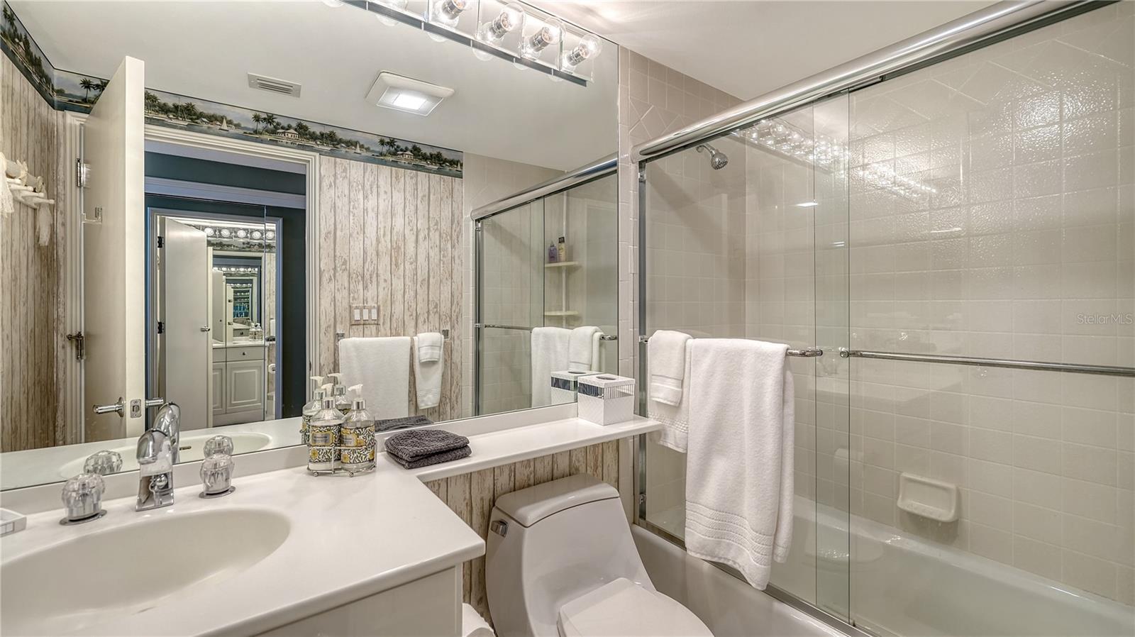 3060 GRAND BAY BLVD #195