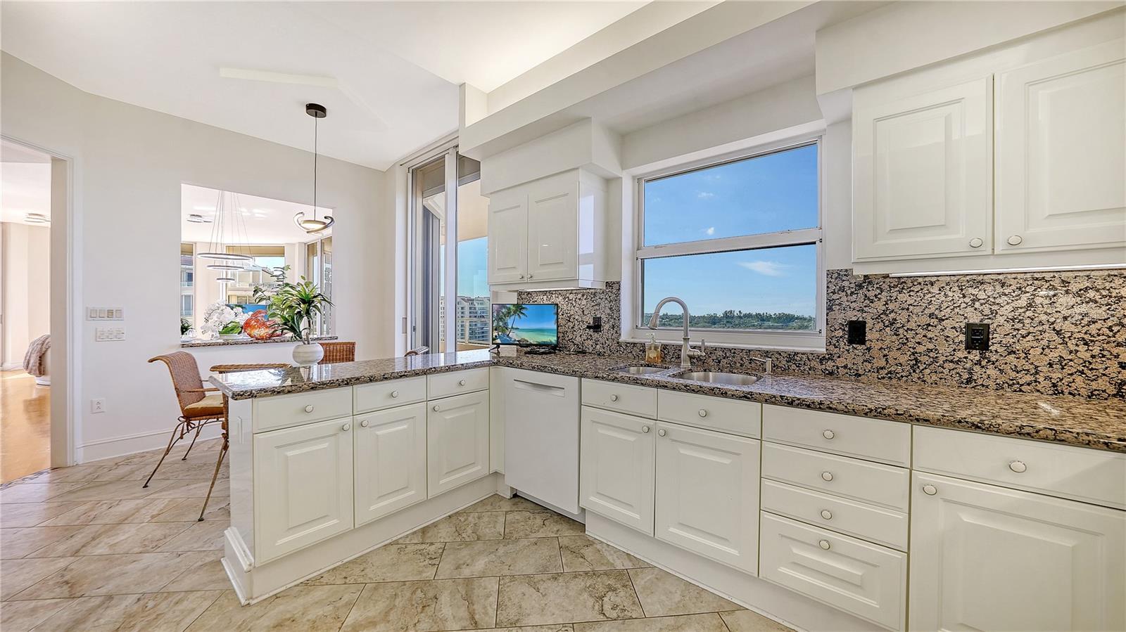 3060 GRAND BAY BLVD #195