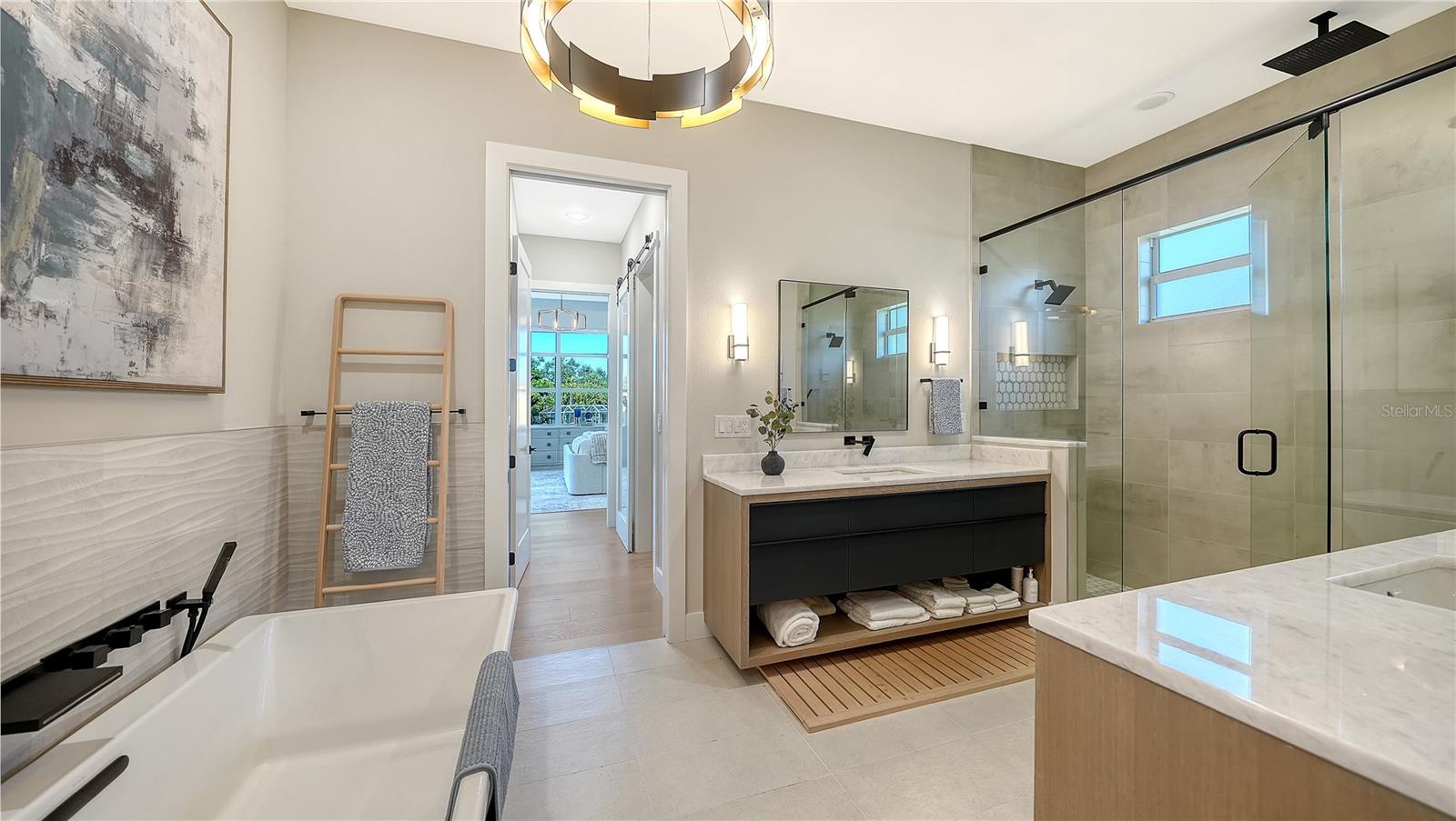 1739 LITTLE POINTE CIR