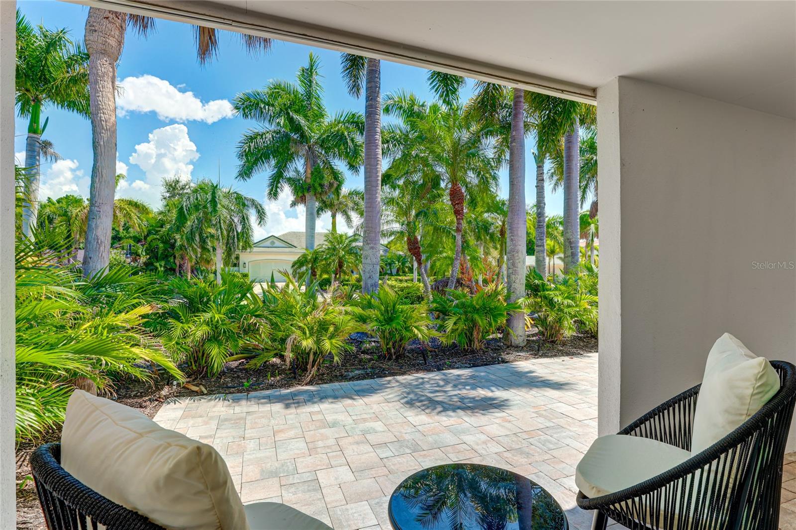 526 BIRD KEY DR