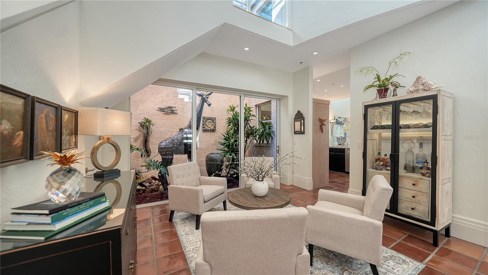 3530 MISTLETOE LN