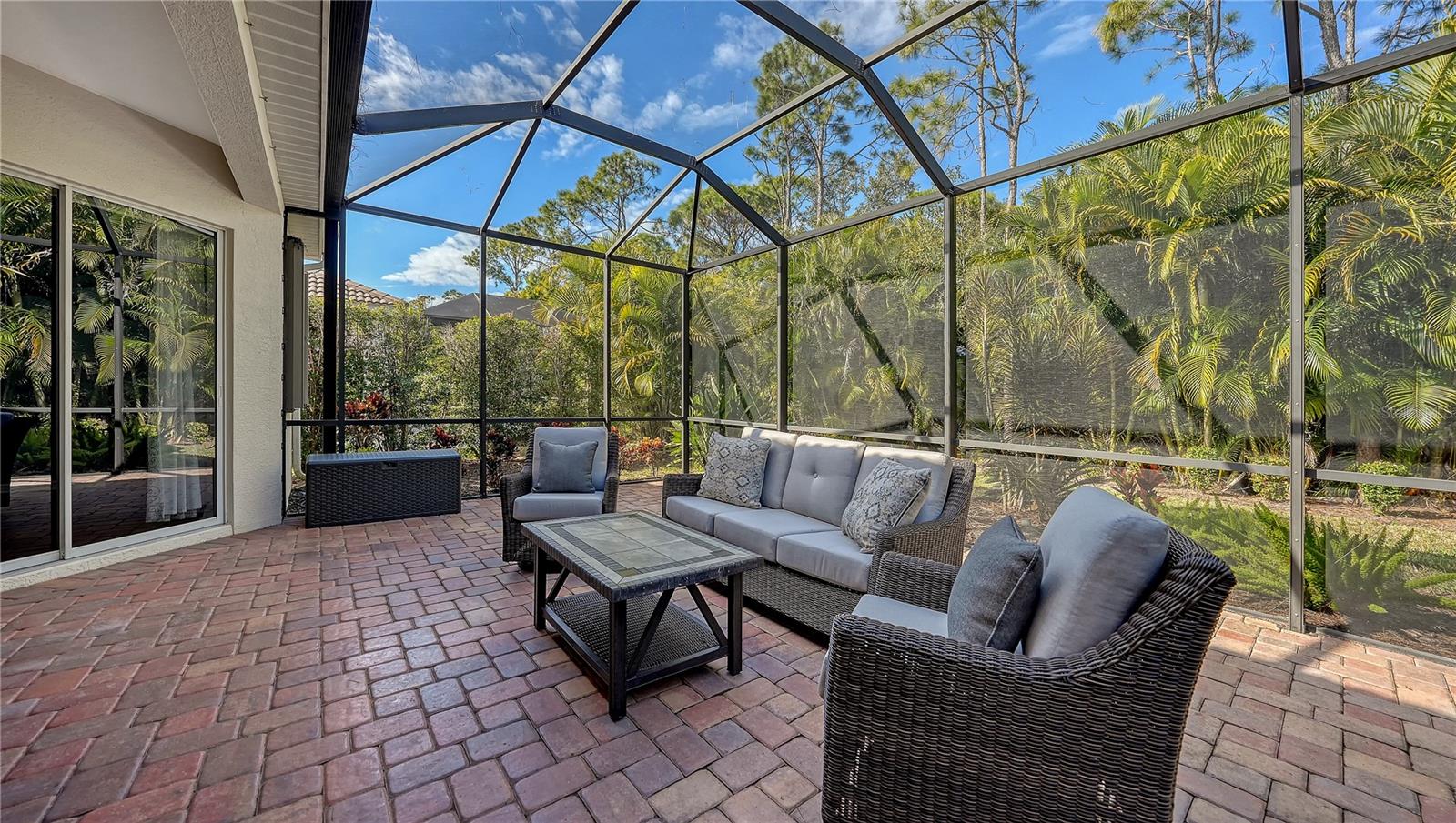 767 FORDINGBRIDGE WAY