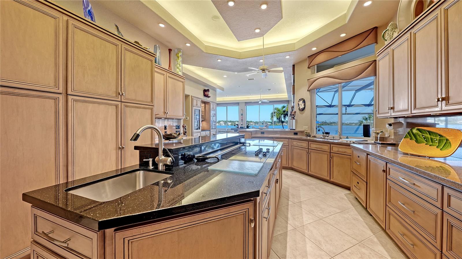 8017 MANASOTA KEY RD