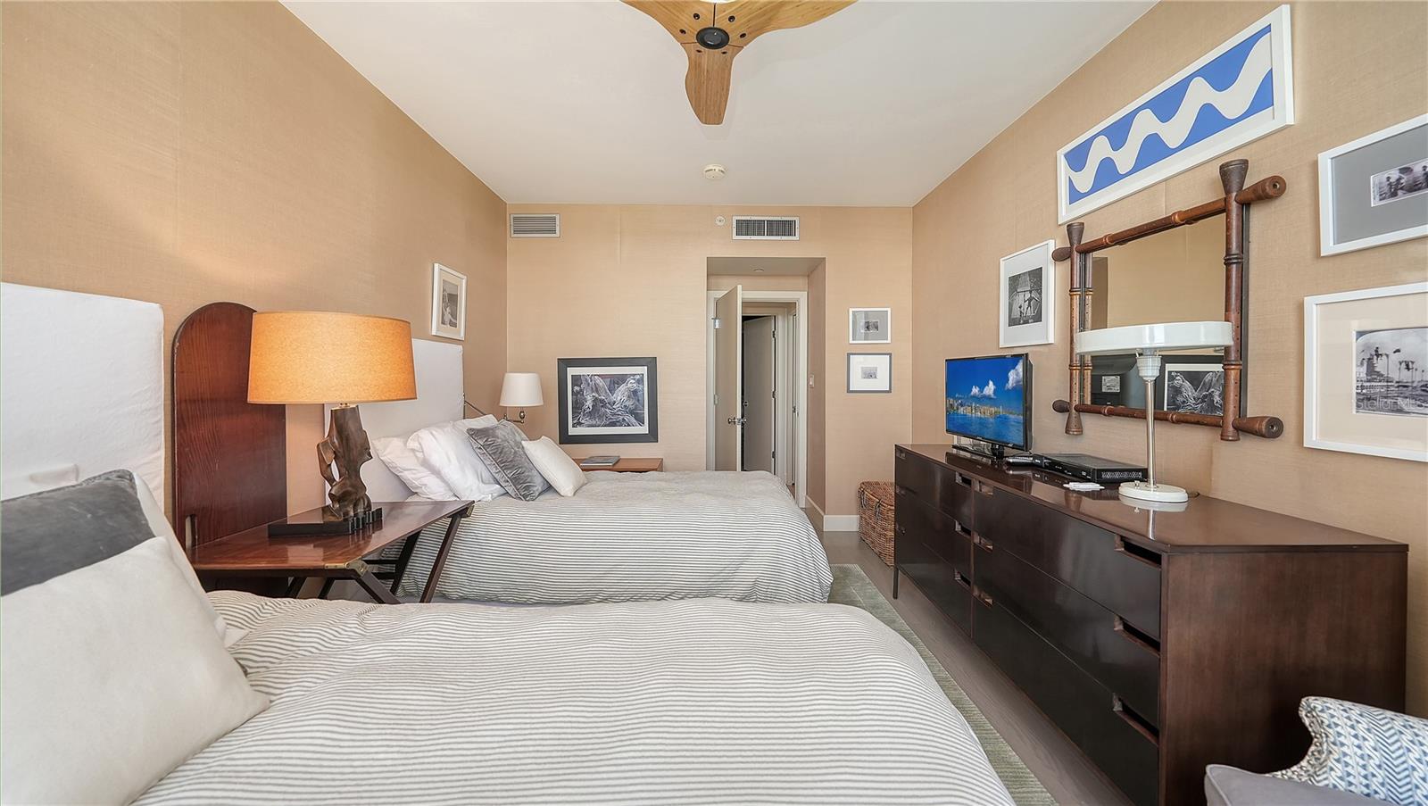 1211 GULF OF MEXICO DR #610