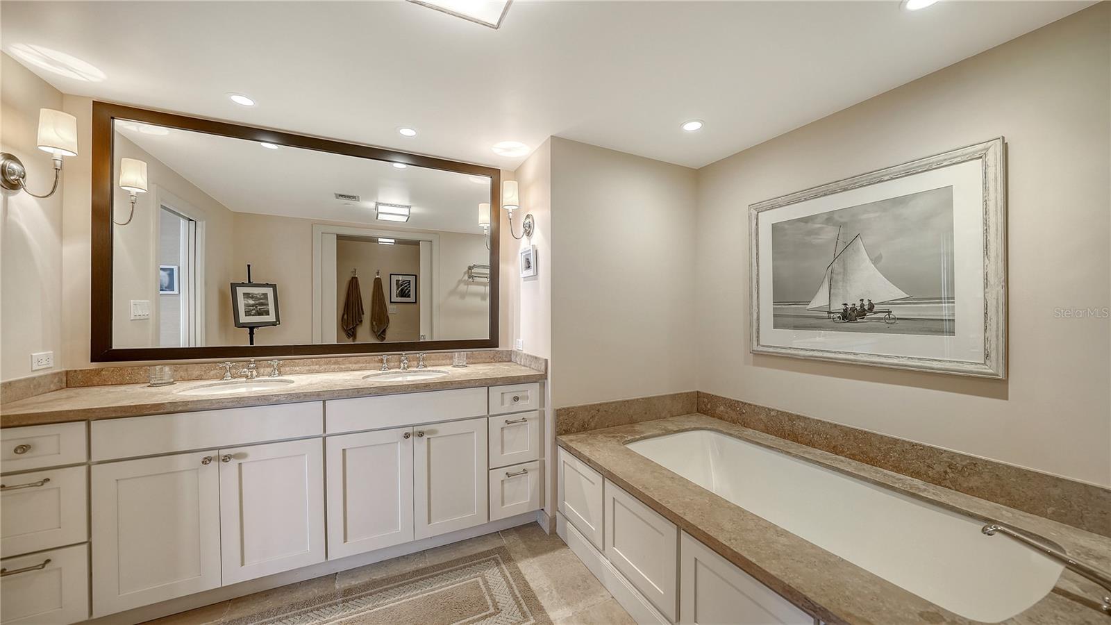 1211 GULF OF MEXICO DR #610