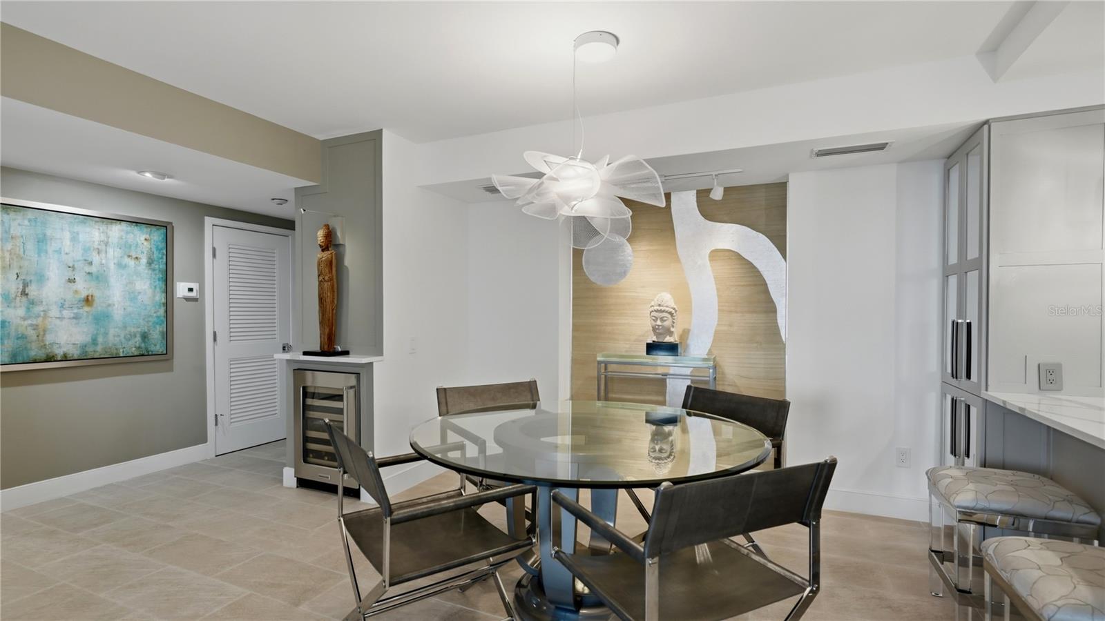 1212 BENJAMIN FRANKLIN DR #907