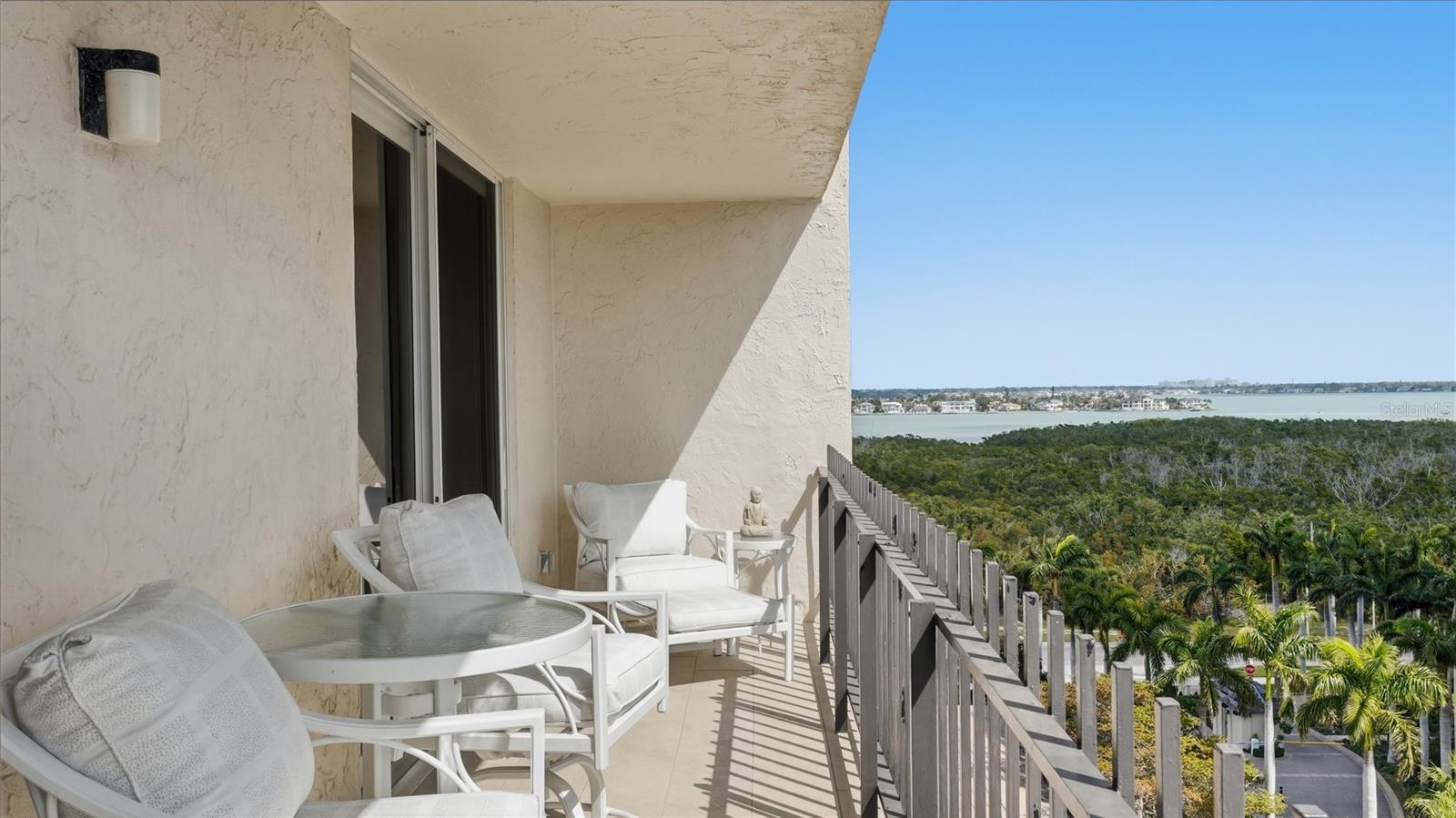 1212 BENJAMIN FRANKLIN DR #907